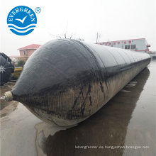 Lanzamiento de la nave levantando bolsas de aire de goma marina